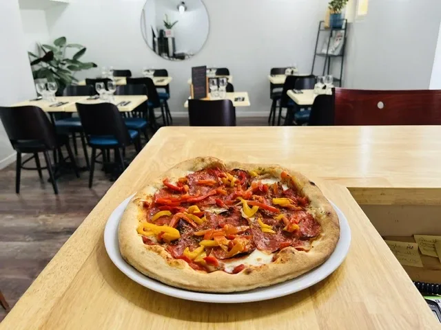 Pizza artisanale au levain naturel à Nîmes
